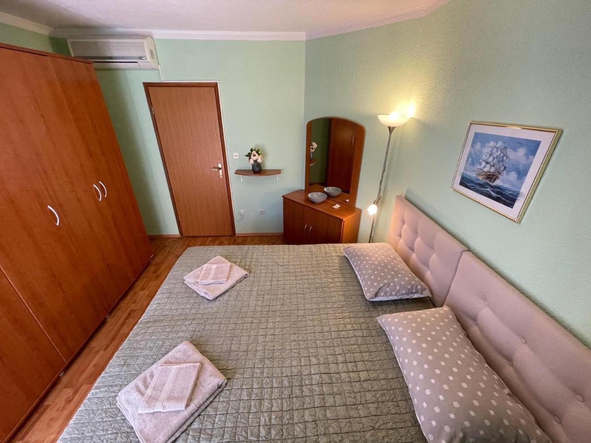 Apartments Vitalia Premantura Exterior photo